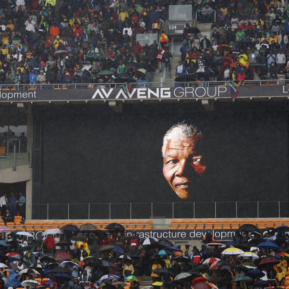 Cerca de 100 jefes de Estado asisten al oficio religioso de Mandela