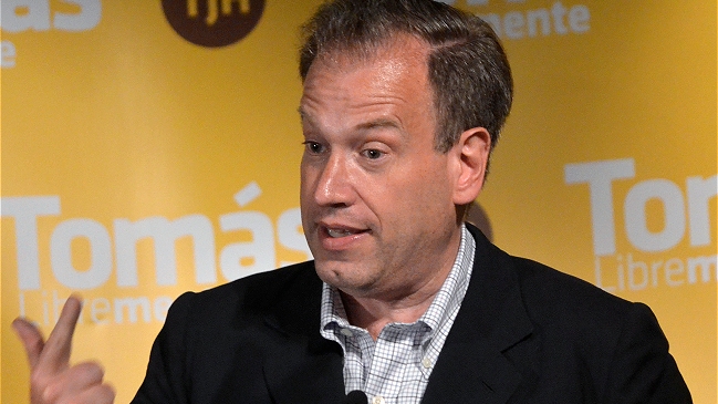 Jocelyn-Holt no apoyará a ninguna candidata en segunda vuelta: 