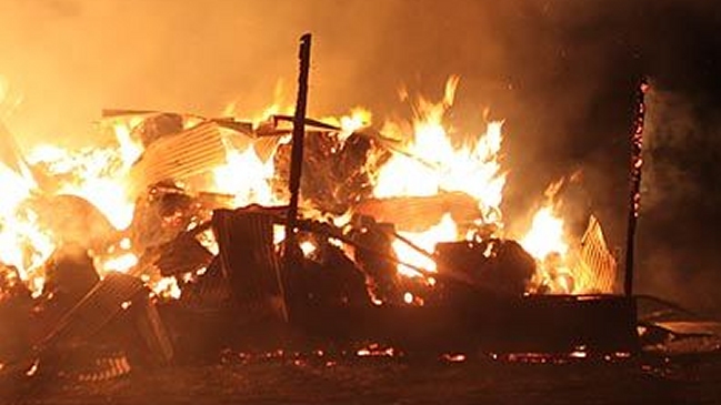 Atentando incendiario dejó una casa destruida en Ercilla