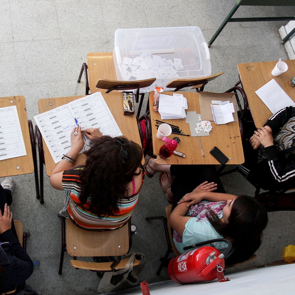Jefe de local cerró mesa en Puerto Montt porque vocales fueron a almorzar
