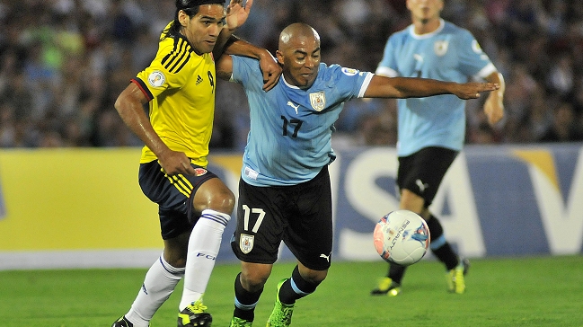 Colo Colo busca a seleccionado uruguayo para el mediocampo