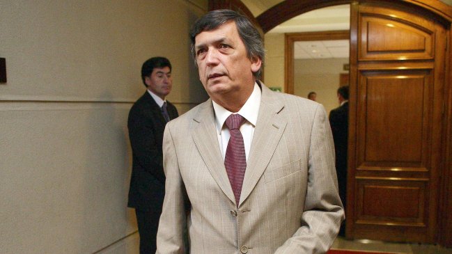 Carmona: Martínez no tiene que ver con el PC ni Bachelet