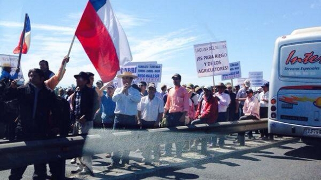 Autoridades llaman a concentración en rechazo a extracción de aguas de Laguna del Maule
