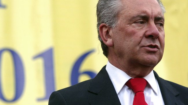 Pedro Sabat: Me arrepiento profundamente de haber votado por Piñera