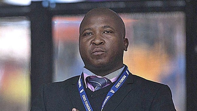 Intérprete del funeral de Mandela ingresó a un hospital siquiátrico