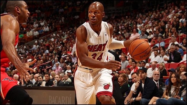 Miami Heat superó a Sacramento Kings y alcanzó su cuarta victoria al hilo