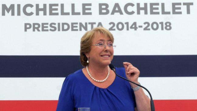 FARC felicitaron a Michelle Bachelet por su triunfo electoral