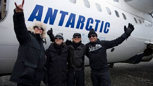 Metallica lanzó disco de show en la Antártica