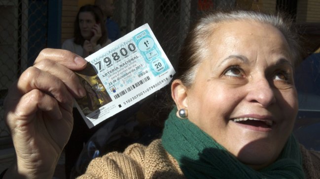 Lotería española repartió 3.000 millones de dólares en medio de la crisis