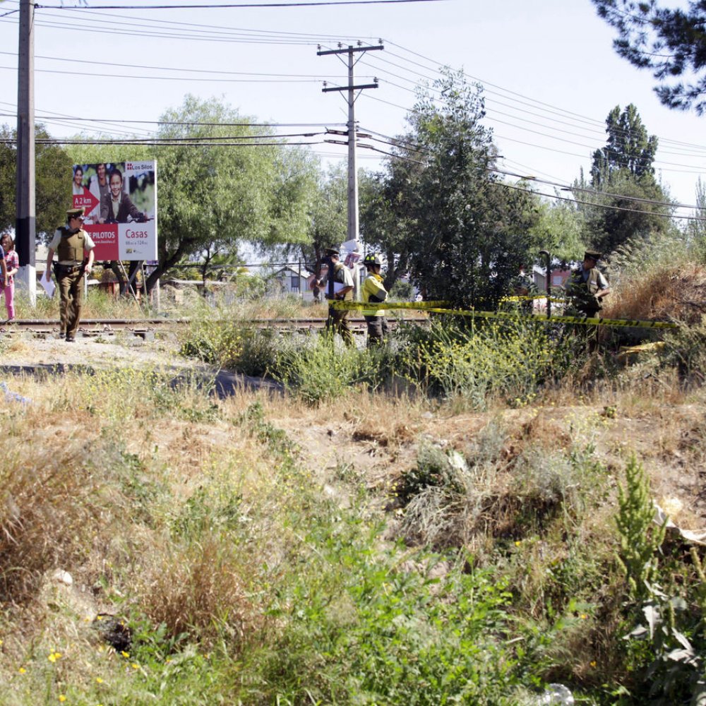 Tres muertos dejó caída de vehículo en canal de Puente Alto