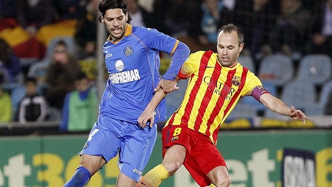 Andrés Iniesta firmó la renovación de su contrato con FC Barcelona hasta 2018