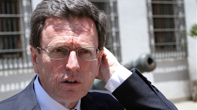 Carlos Larraín a Hinzpeter: No veo donde está la crisis en RN