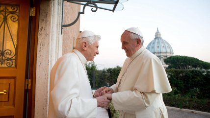   Papa Francisco visitó a Benedicto XVI en víspera de Navidad 