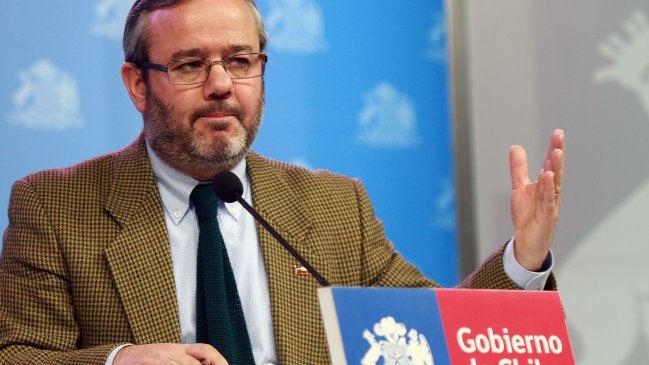 Ministro Baranda: Allamand nunca puso reparos cuando estaba en el Gobierno