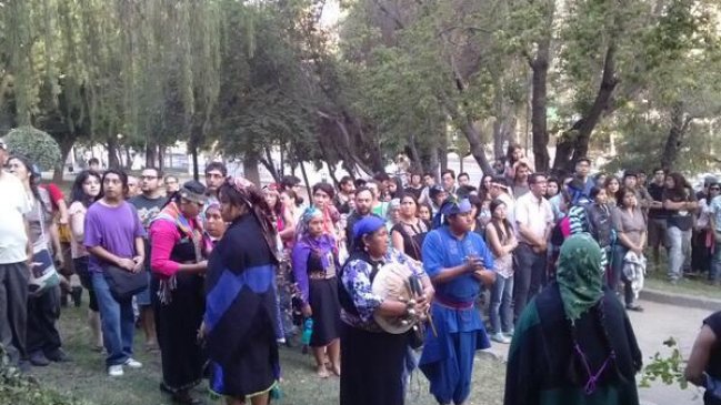 Comunidad mapuche en Santiago rindió tributo a Quintremán