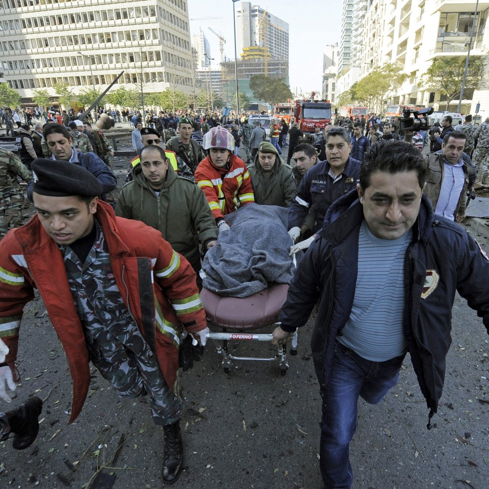Atentado con auto bomba en Beirut: Cinco muertos y medio centenar de heridos