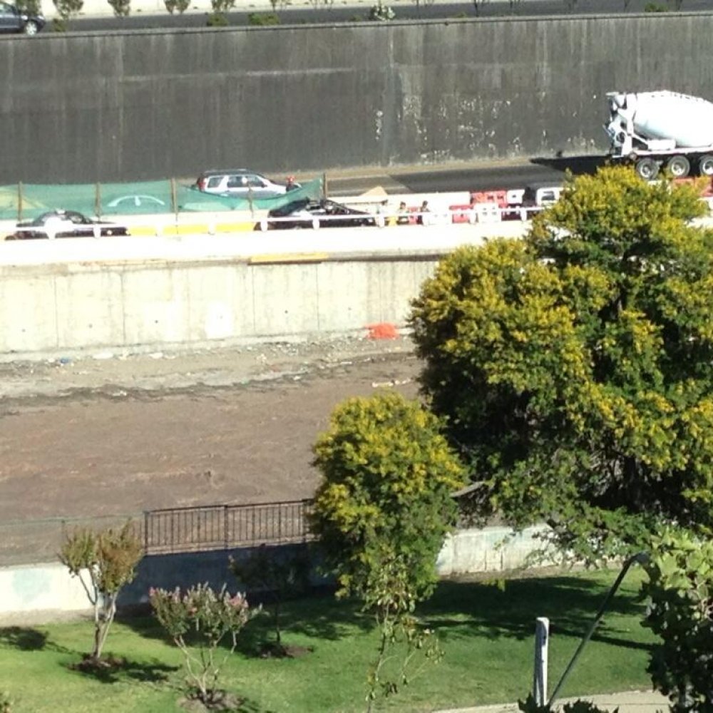 Cadáver de hombre fue hallado en el río Mapocho