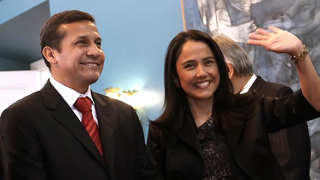 Perú: Esposa de Humala asumió presidencia de partido nacionalista