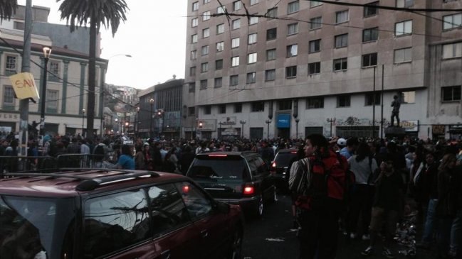 Intensos festejos de Año Nuevo en Valparaíso terminaron de día