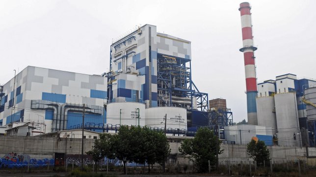 Pescadores presentaron recurso para cerrar central Bocamina I