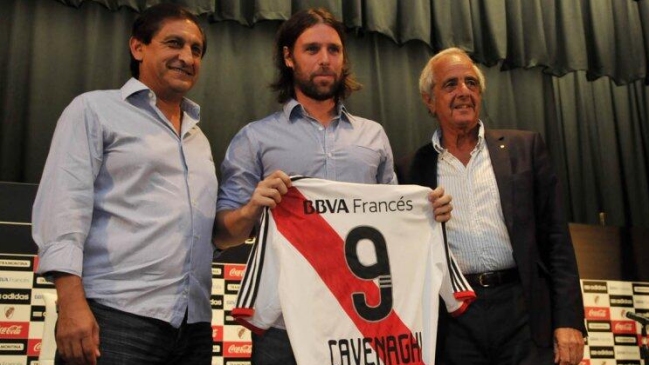 Fernando Cavenaghi fue presentado en River Plate donde vivirá su tercer ciclo