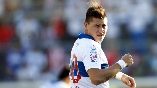 Universidad Católica aceptó oferta de Hannover 96 por Nicolás Castillo