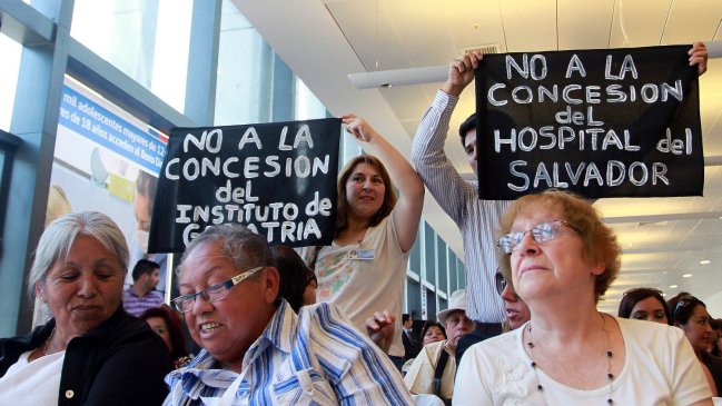 Parlamentarios y dirigentes pidieron finalizar con licitación de hospitales