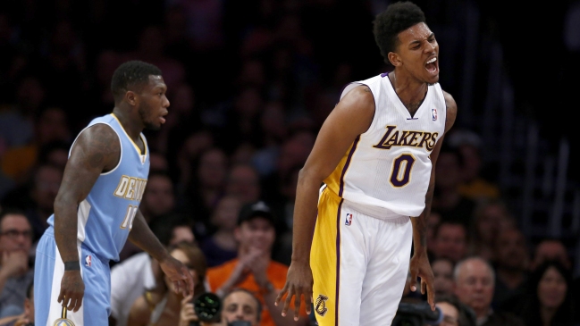Los Lakers sufrieron otra derrota como locales en la NBA