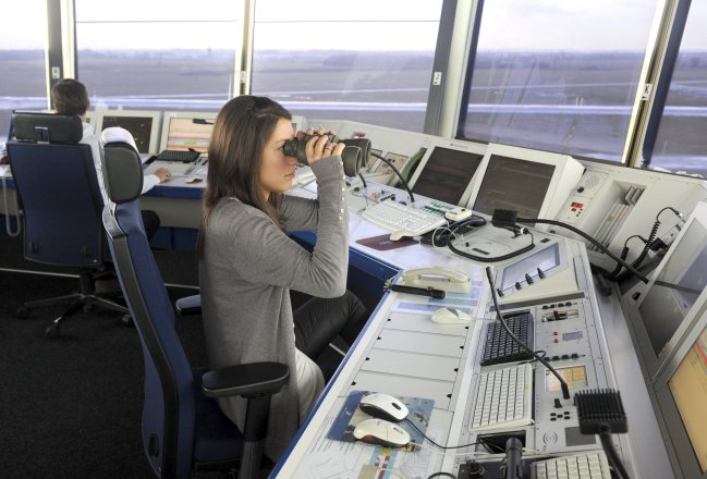 Un ovni causa cierre momentáneo de aeropuerto de Bremen