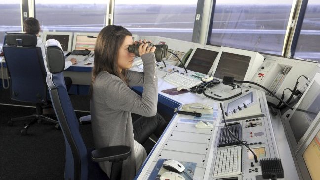 Un ovni causa cierre momentáneo de aeropuerto de Bremen