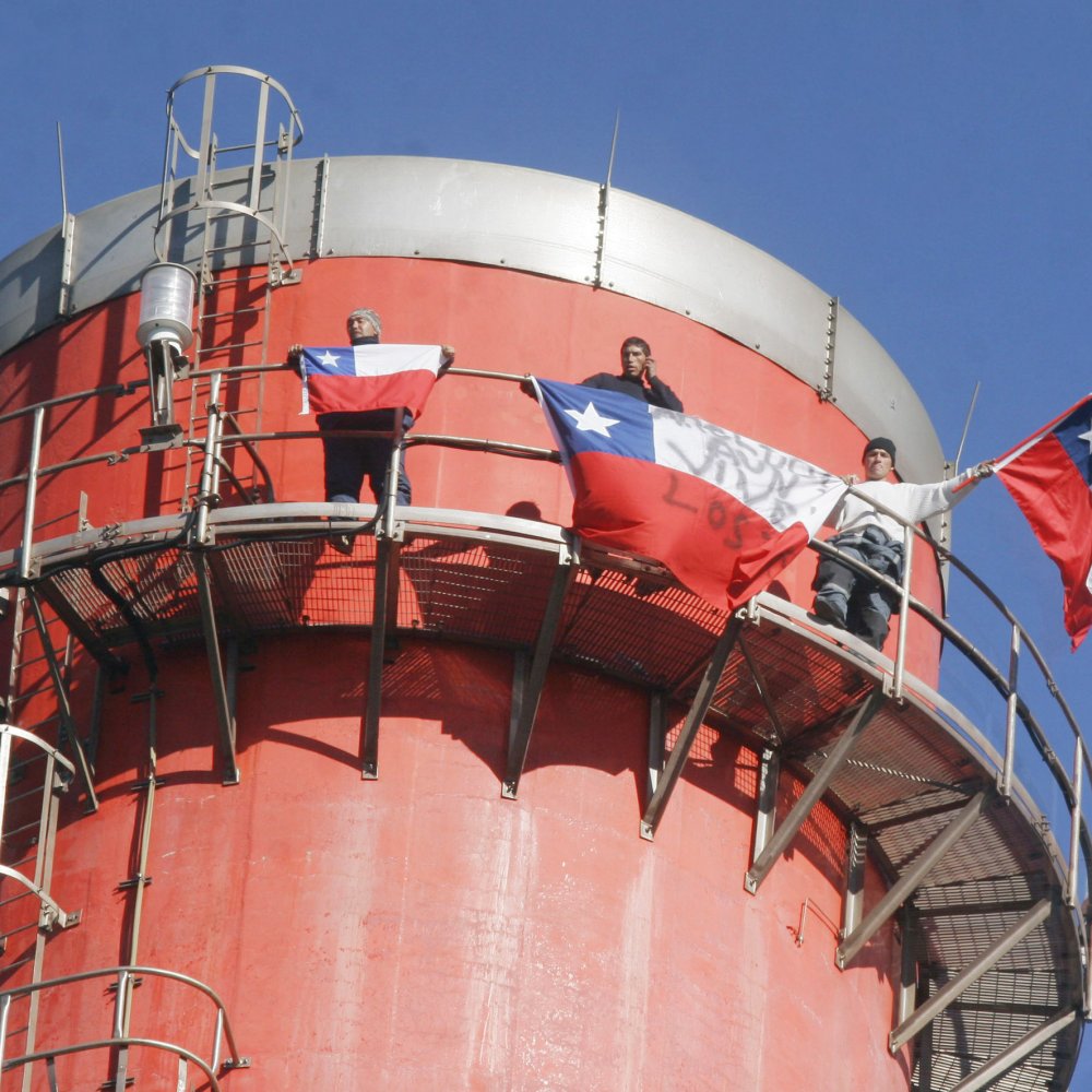 Corte Suprema ordenó paralizar termoeléctricas Bocamina I y II