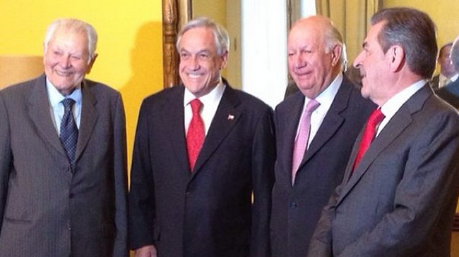 Piñera se reúne con Aylwin, Frei y Lagos en La Moneda