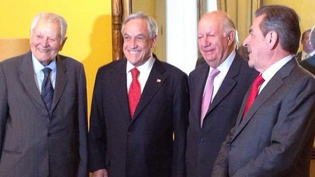 Piñera se reúne con Aylwin, Frei y Lagos en La Moneda