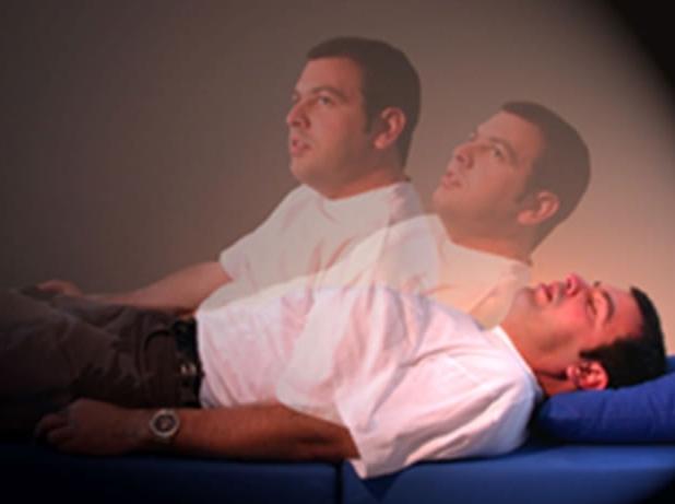 ¿Realmente es peligroso despertar a un sonámbulo?