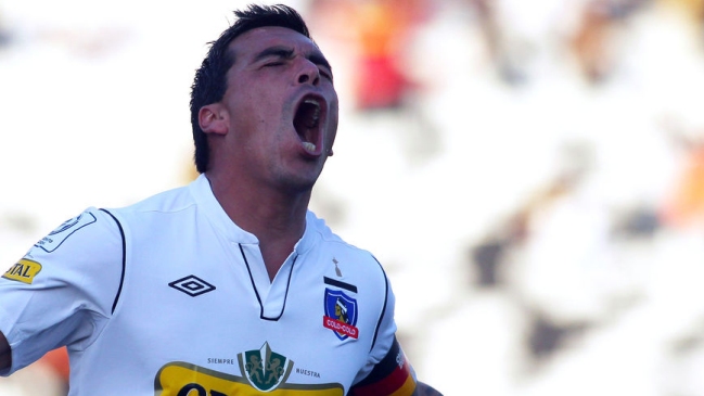 Dueño de Querétaro informó venta de Esteban Paredes a Colo Colo