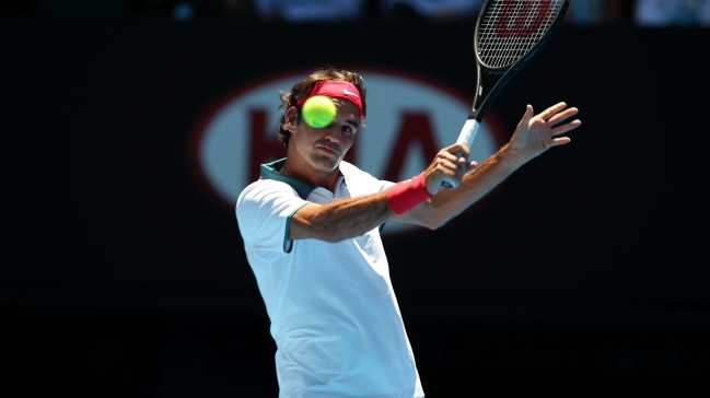 Roger Federer tuvo un solvente debut en Australia