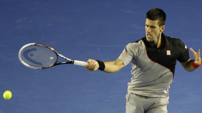 Novak Djokovic avanzó con autoridad a octavos de final del Abierto de Australia