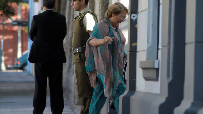 Bachelet presenta a su gabinete en el Hotel San Francisco