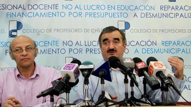 Colegio de Profesores se sumó al recurso de protección por el cierre de colegios