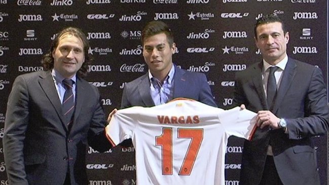 Eduardo Vargas fue presentado como refuerzo de Valencia CF de España