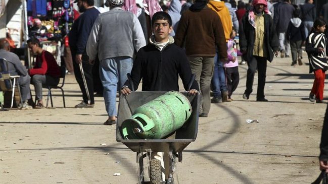 Al menos 85 muertos por falta de comida y medicinas en campo sirio de Yarmouk