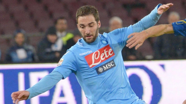 Napoli derrotó a Lazio y clasificó a semifinales de Copa Italia