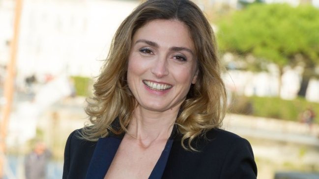 La presunta amante de Hollande aspira al César