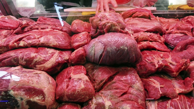 Gobierno argentino amenaza con intervenir para reducir el precio de la carne