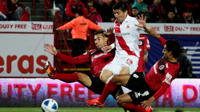 Héctor Mancilla fue titular en deslucido empate de Morelia ante León