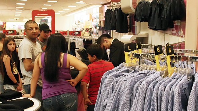 Por el uniforme escolar más caro se pueden comprar hasta cuatro de los más baratos