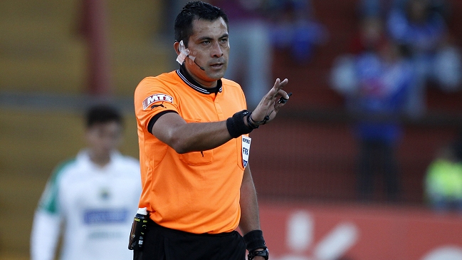 Tres árbitros chilenos trabajan en Paraguay con miras al Mundial de Rusia 2018