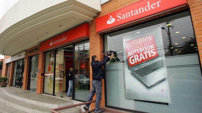 Sernac evalúa demandar a otros bancos por cláusulas abusivas