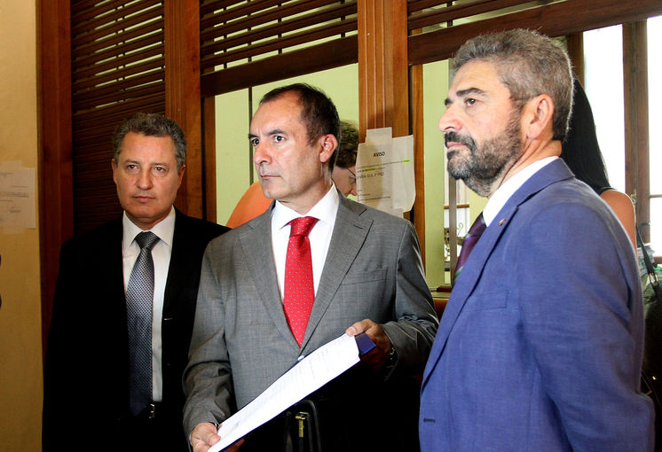 Presidente de Anestesiólogos: Acusación de Mañalich era tremendamente injusta