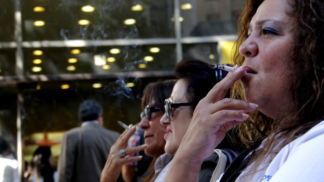 Minsal alista proyecto que insiste en prohibir cigarrillos mentolados